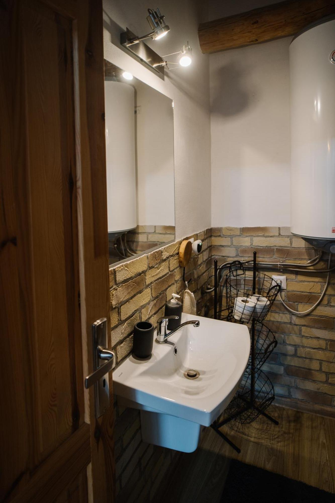 Gazdovsky Dvor B&B S Mini Wellness Bešeňová Eksteriør bilde